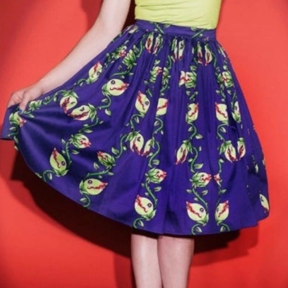 Pinup couture flytrap skirt